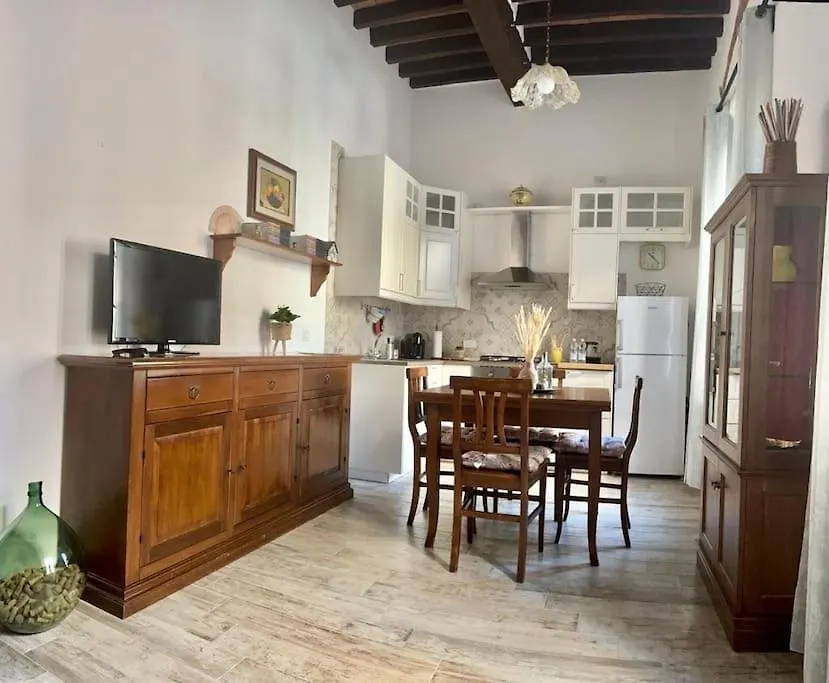 La Casa Degli Artisti, Appartamento In Centro Storico Montepulciano Stazione